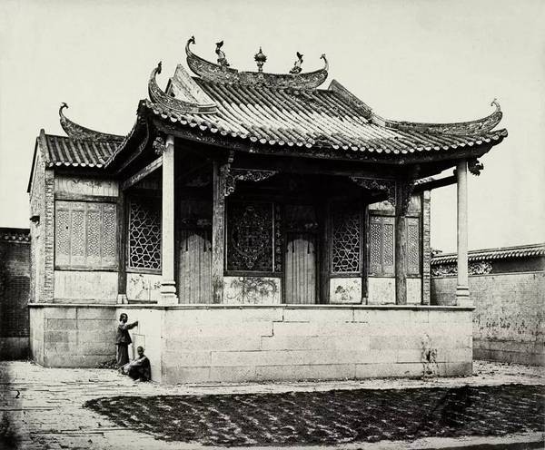 Loat anh hiem: Ngam thanh Quang Chau nam 1860-Hinh-5
